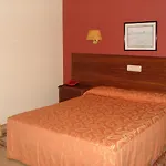 Siroco Hotel *