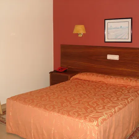 Siroco Hotel *
